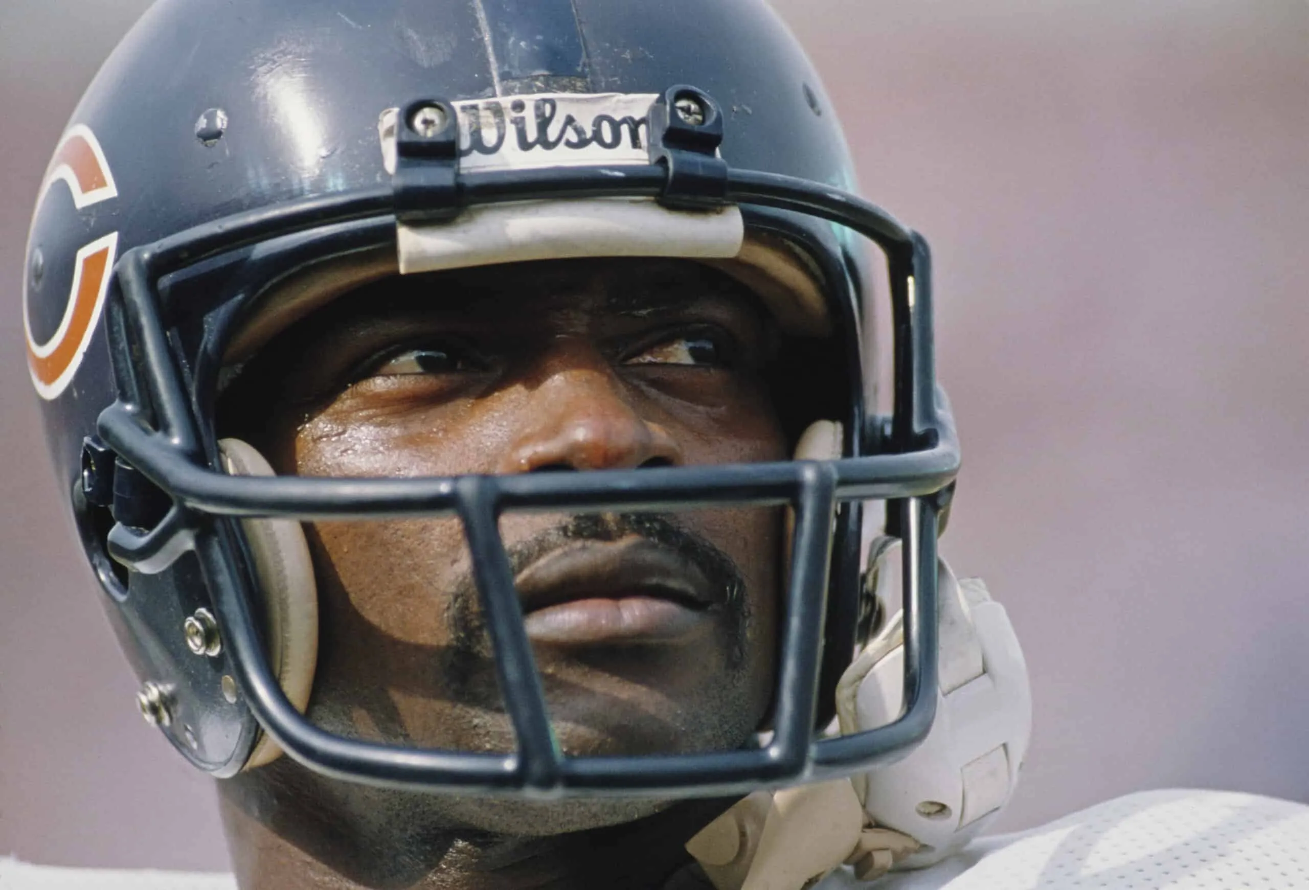 The Life And Career Of Walter Payton (Complete Story)