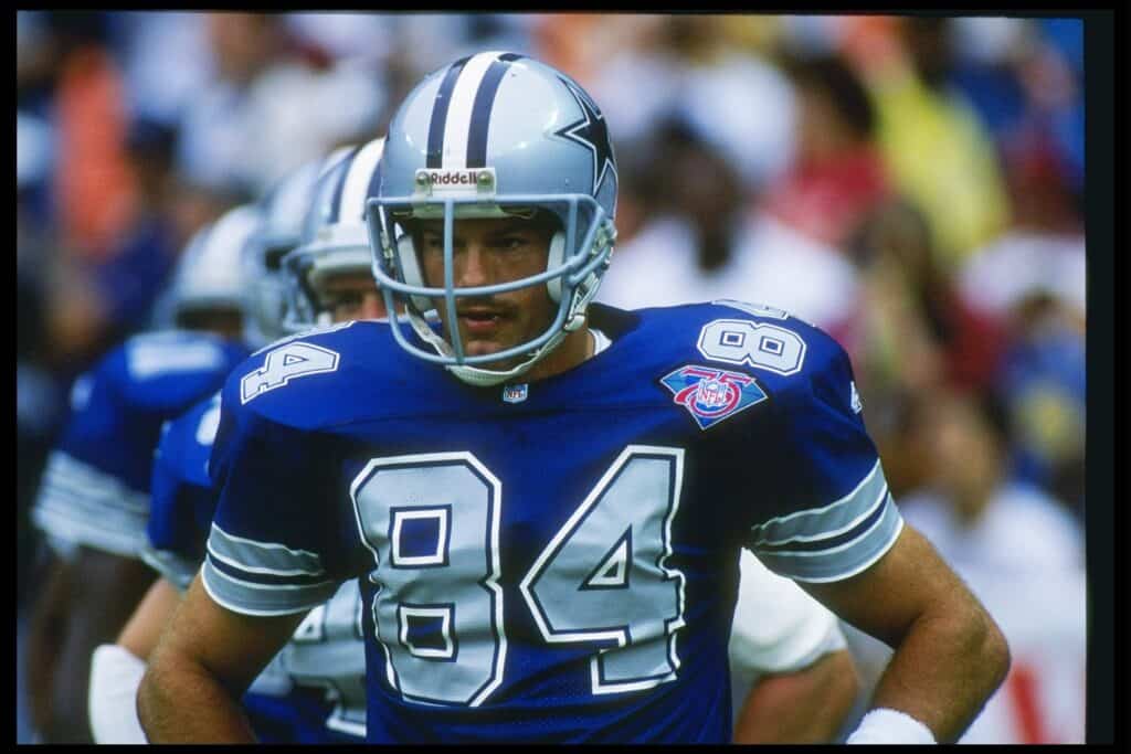 Tight end Jay Novacek of the Dallas Cowboys